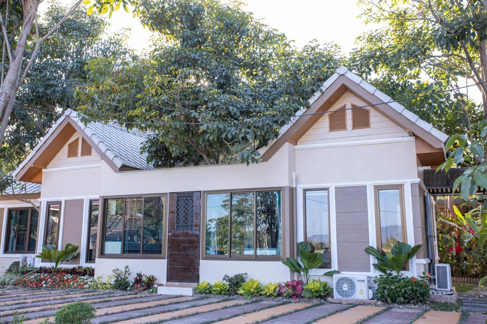 Mana-An Lake Hill Resort มานาอันเลคฮิลล์รีสอร์ต Chiang Mai Bagian luar foto