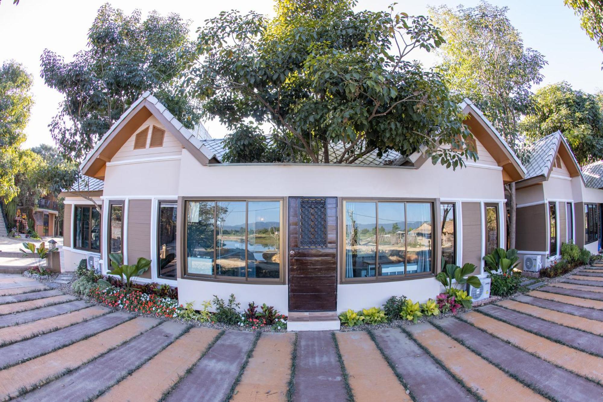 Mana-An Lake Hill Resort มานาอันเลคฮิลล์รีสอร์ต Chiang Mai Bagian luar foto