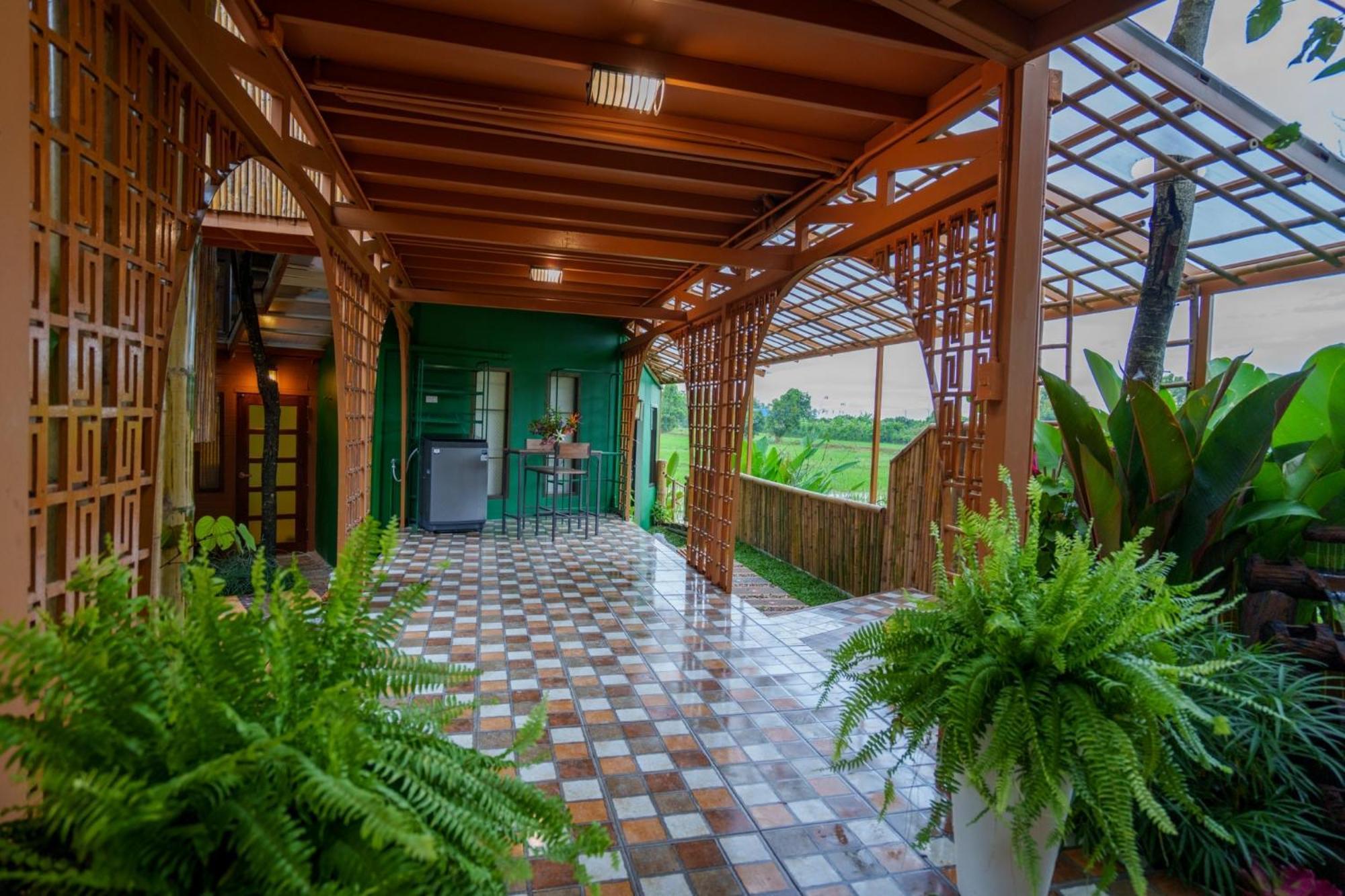 Mana-An Lake Hill Resort มานาอันเลคฮิลล์รีสอร์ต Chiang Mai Bagian luar foto